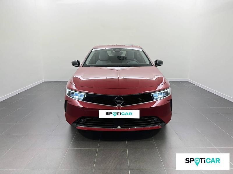 Usado Opel Astra Elegance 130 CV (95 kW) 2024 Rojo Berlina