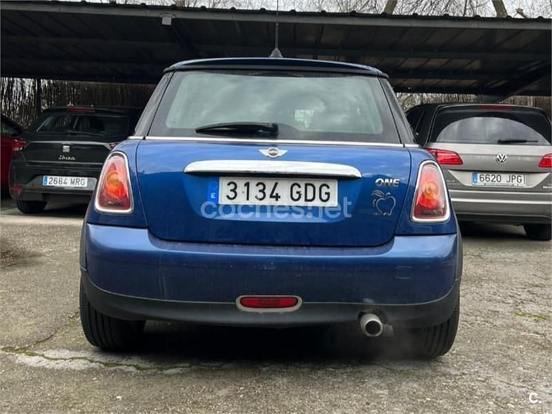 Usado Mini ONE 90 CV (66 kW) 2008 Azul Utilitario