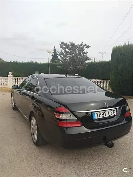 Usado Mercedes S320 204 CV (150 kW) 2006 Negro Berlina