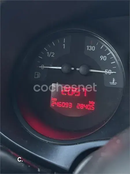 Usado Seat Leon Reference 125 CV (91 kW) 2010 Negro Utilitario