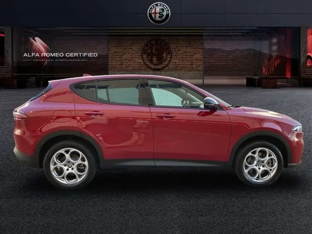 Usado Alfa Romeo Tonale Sprint 283 CV (208 kW) 2023 Rojo SUV