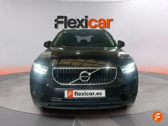 Usado Volvo XC40 Momentum 129 CV (94 kW) 2020 Blanco SUV