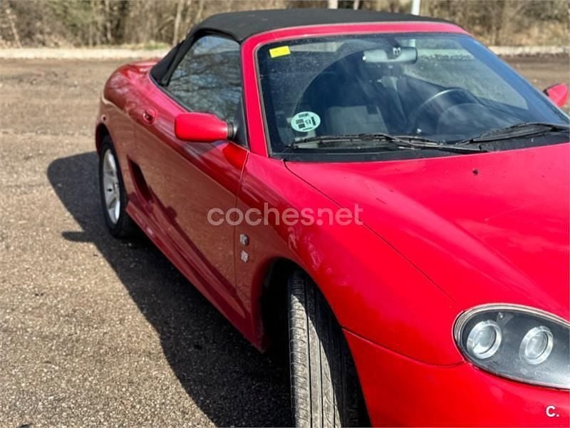 Usado MG TF 136 CV (100 kW) 2004 Rojo Descapotable