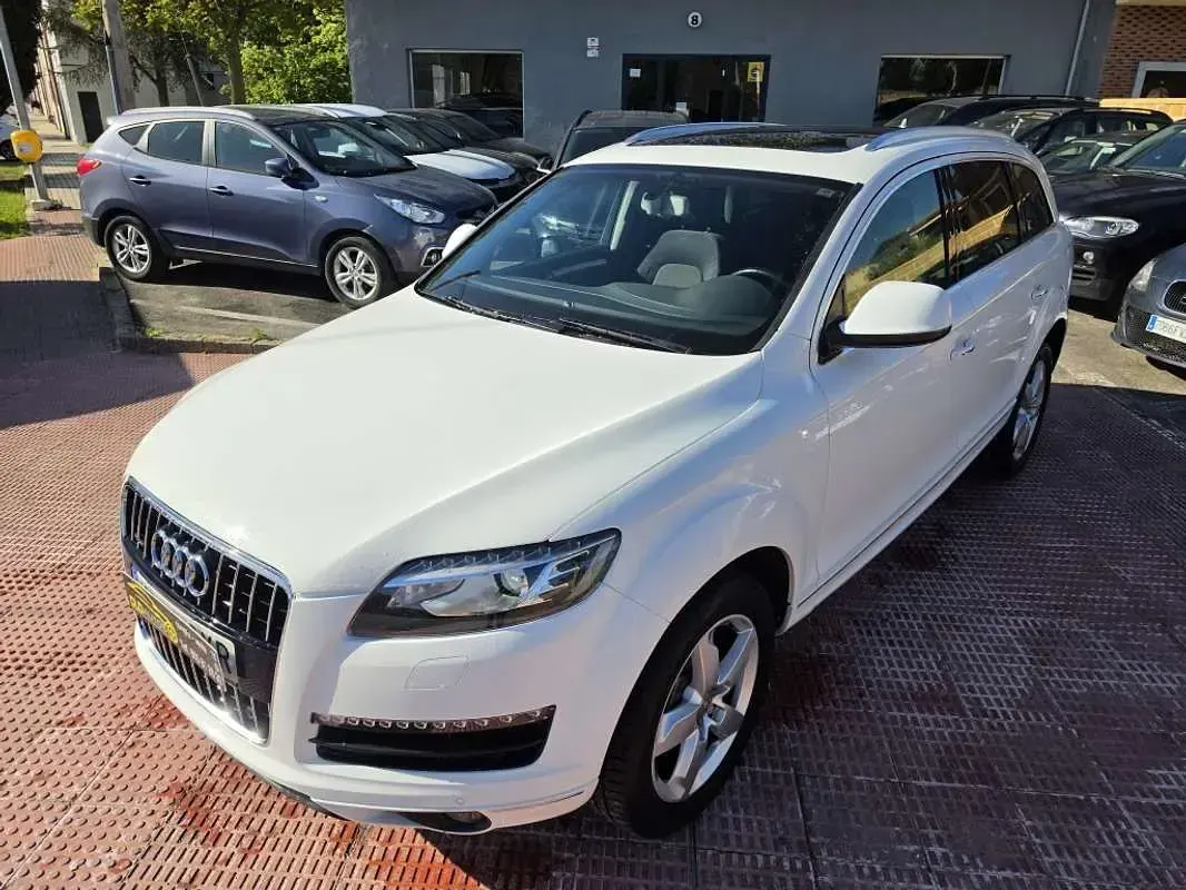Begagnad Audi Q7 S-Line 240 HK (176 kW) 2011 Vit SUV