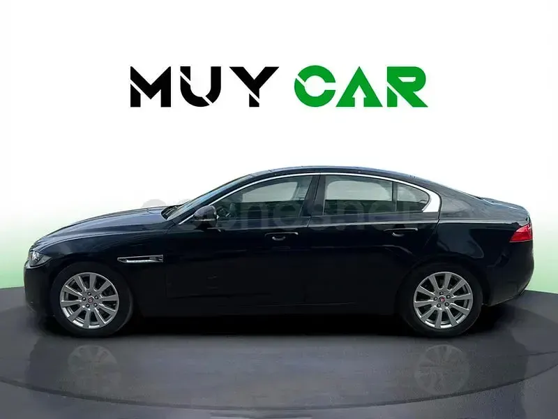 Usado Jaguar XE Pure 180 CV (132 kW) 2016 Negro Berlina