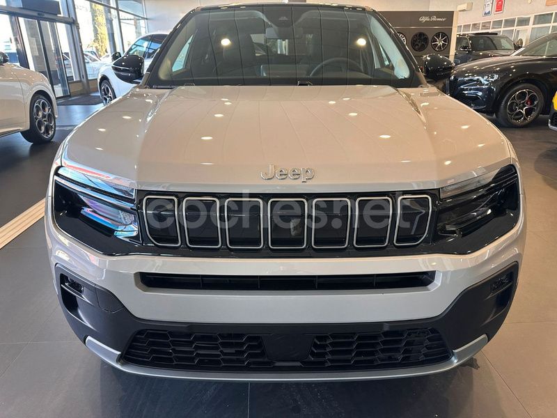 Beige Nuevo 2025 Jeep Avenger Summit SUV | 29.990 € (Precio justo) - Imagen 1/4