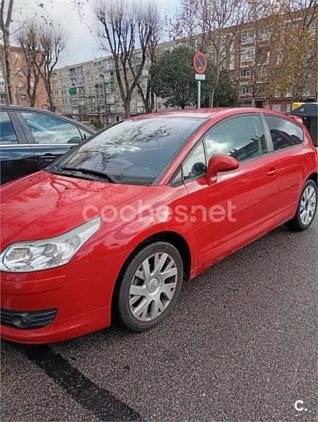 Usado Citroën C4 VTR Sport 110 CV (80 kW) 2007 Rojo Berlina