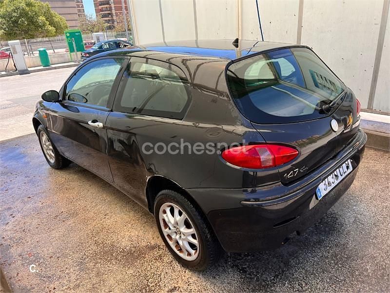 Usado Alfa Romeo 147 115 CV (84 kW) 2003 Negro Utilitario