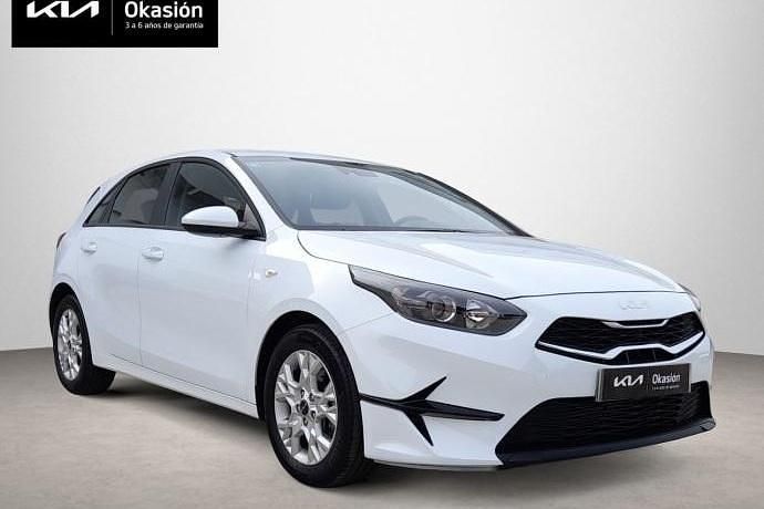 Nuevo 2025 Kia Ceed | 19.990 € (Super precio) - Imagen 1/4