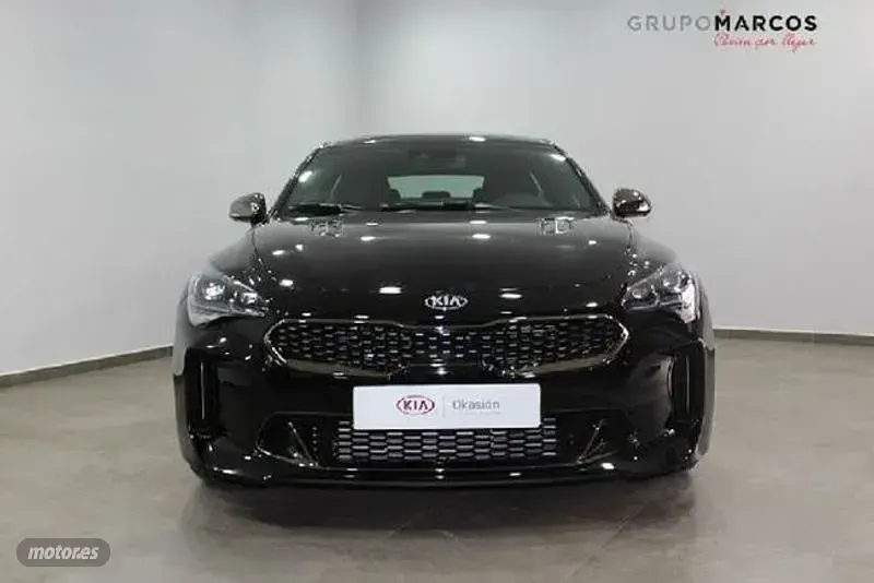Usado Kia Stinger GT 269 CV (197 kW) 2021 Negro Utilitario