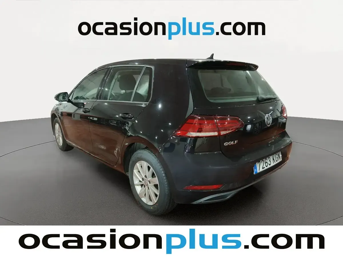 Usado VW Golf VII Business 110 CV (80 kW) 2018 Negro Utilitario