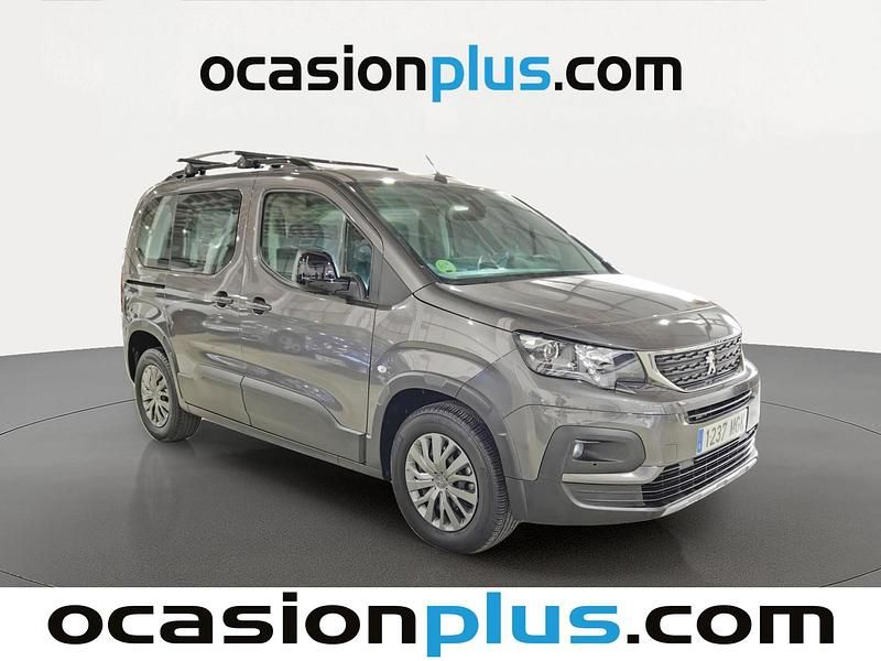 Usado Peugeot Rifter Allure 130 CV (95 kW) 2023 Gris Monovolumen