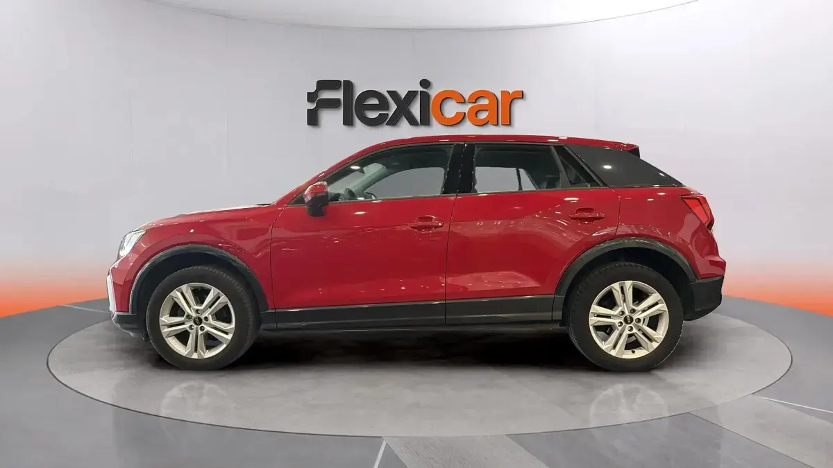 Usado Audi Q2 Advanced Plus 116 CV (85 kW) 2022 Rojo SUV