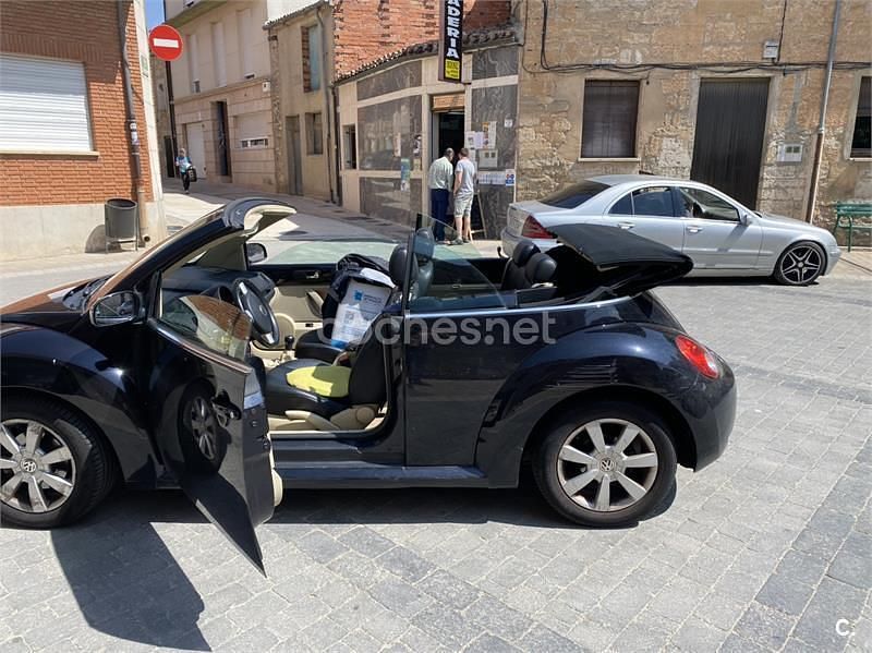 Usado VW New Beetle Cabriolet 102 CV (75 kW) 2007 Negro Descapotable