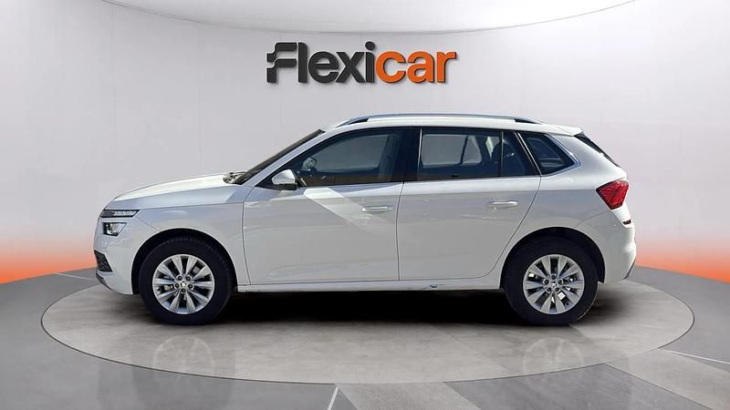 Usado Skoda Kamiq Ambition 110 CV (80 kW) 2022 Blanco SUV