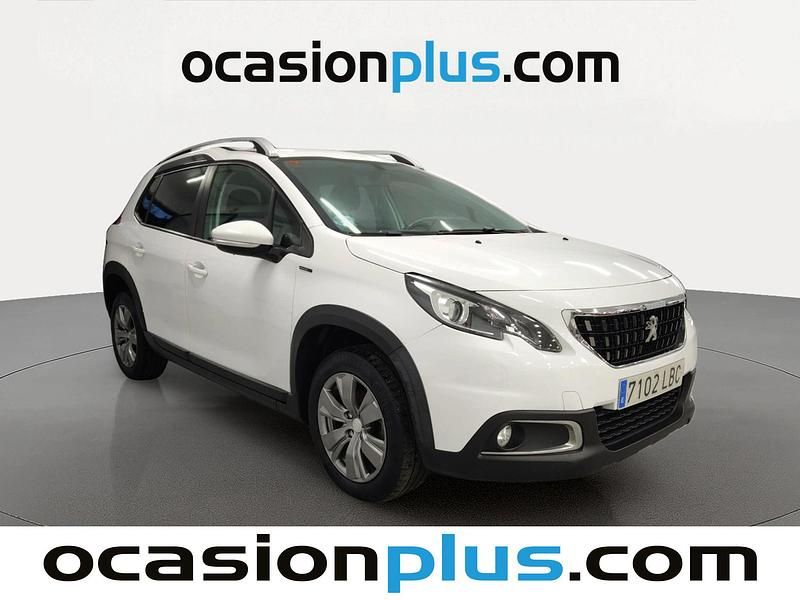 Käytetty Peugeot 2008 Signature Sky 100 HP (73 kW) 2019 Valkoinen Katumaasturi