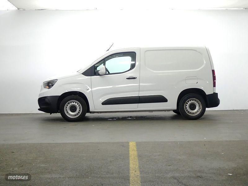 Usado Opel Combo Life Expression 100 CV (73 kW) 2020 Blanco Monovolumen