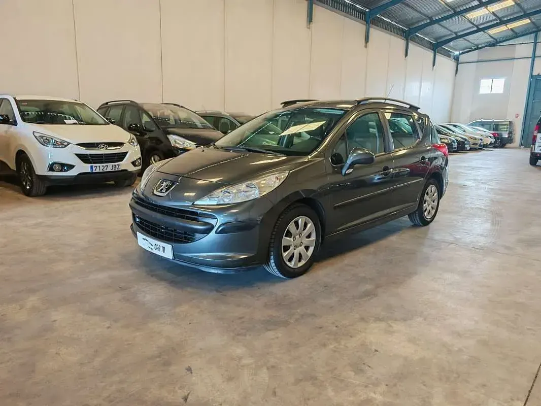Usado Peugeot 207 90 CV (66 kW) 2008 Gris Familiar