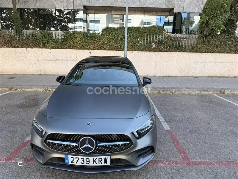 Usado Mercedes A200 156 CV (114 kW) 2018 Gris / plata Berlina
