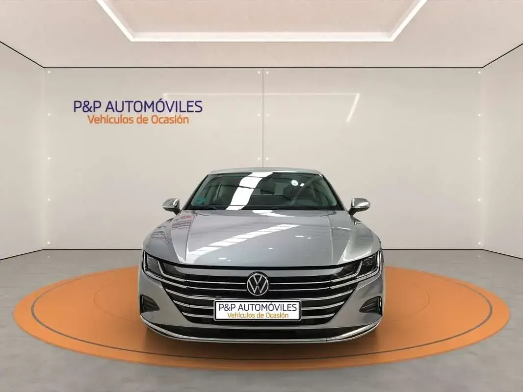 Usado VW Arteon Elegance 150 CV (110 kW) 2022 Gris Coupe
