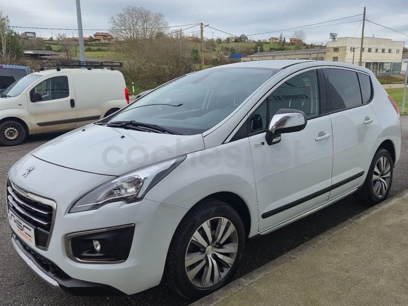 Usado Peugeot 3008 Style 115 CV (84 kW) 2014 Blanco Familiar