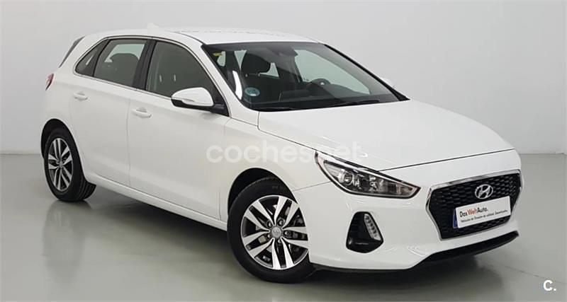 Blanco Usado 2017 Hyundai i30 Berlina | 15.000 € (Buen precio) - Imagen 1/4