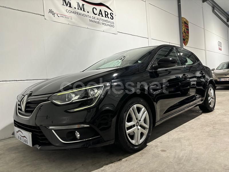 Negro Usado 2016 Renault Mégane IV Life Berlina | 10.599 € (Precio justo) - Imagen 1/4
