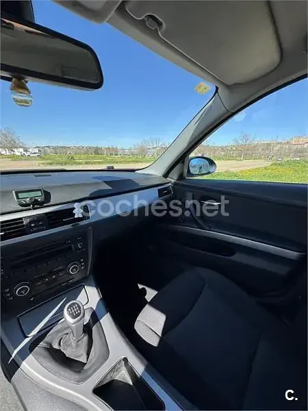 Usado BMW 318 129 CV (94 kW) 2007 Negro Berlina