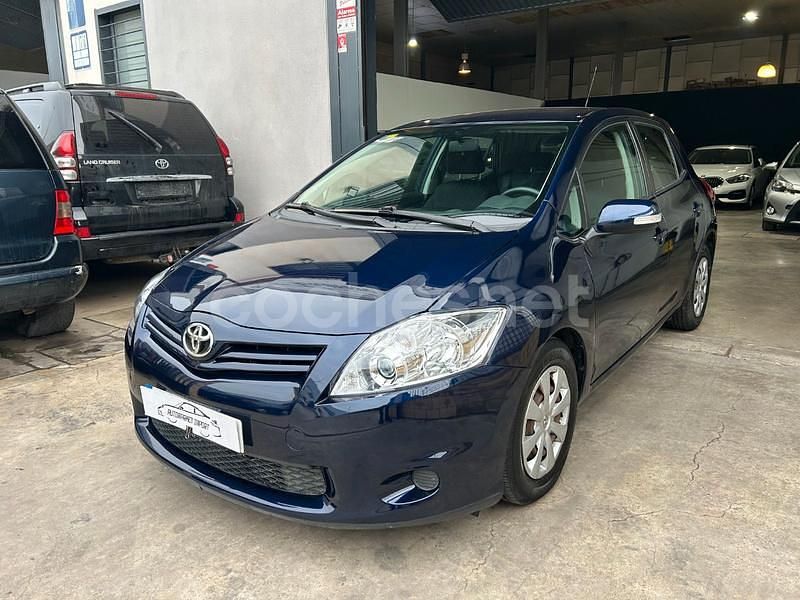 Azul Usado 2012 Toyota Auris Active Berlina | 5999 € (Precio justo) - Imagen 1/4