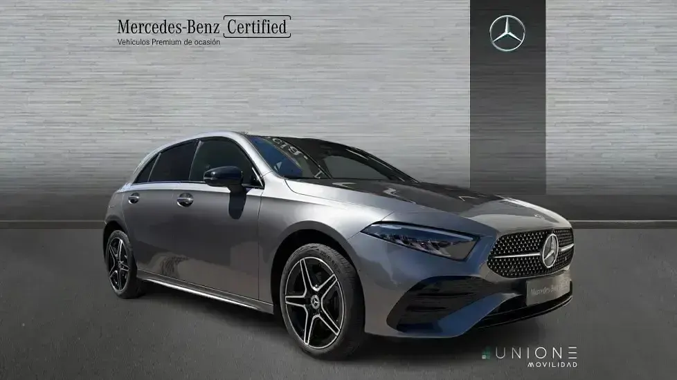 Usado Mercedes A250 218 CV (160 kW) 2025 Gris Berlina