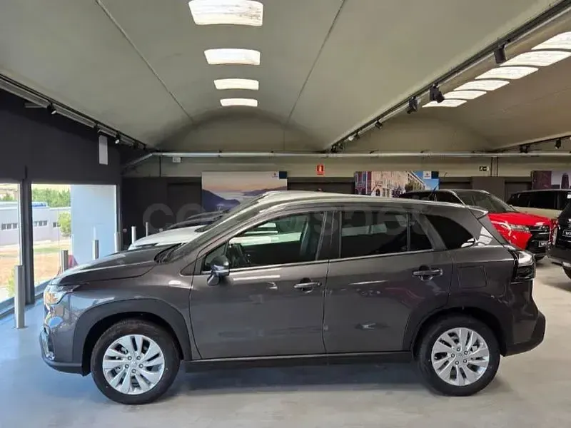 Nuevo Suzuki SX4 S-Cross 110 CV (80 kW) 2026 Gris / plata SUV