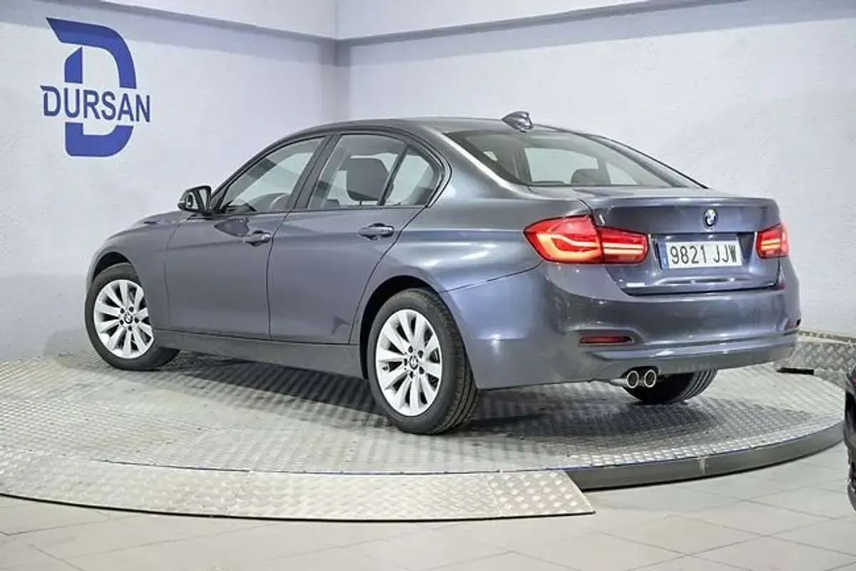 Usado BMW 320 Comfort Edition 190 CV (139 kW) 2015 Gris Berlina