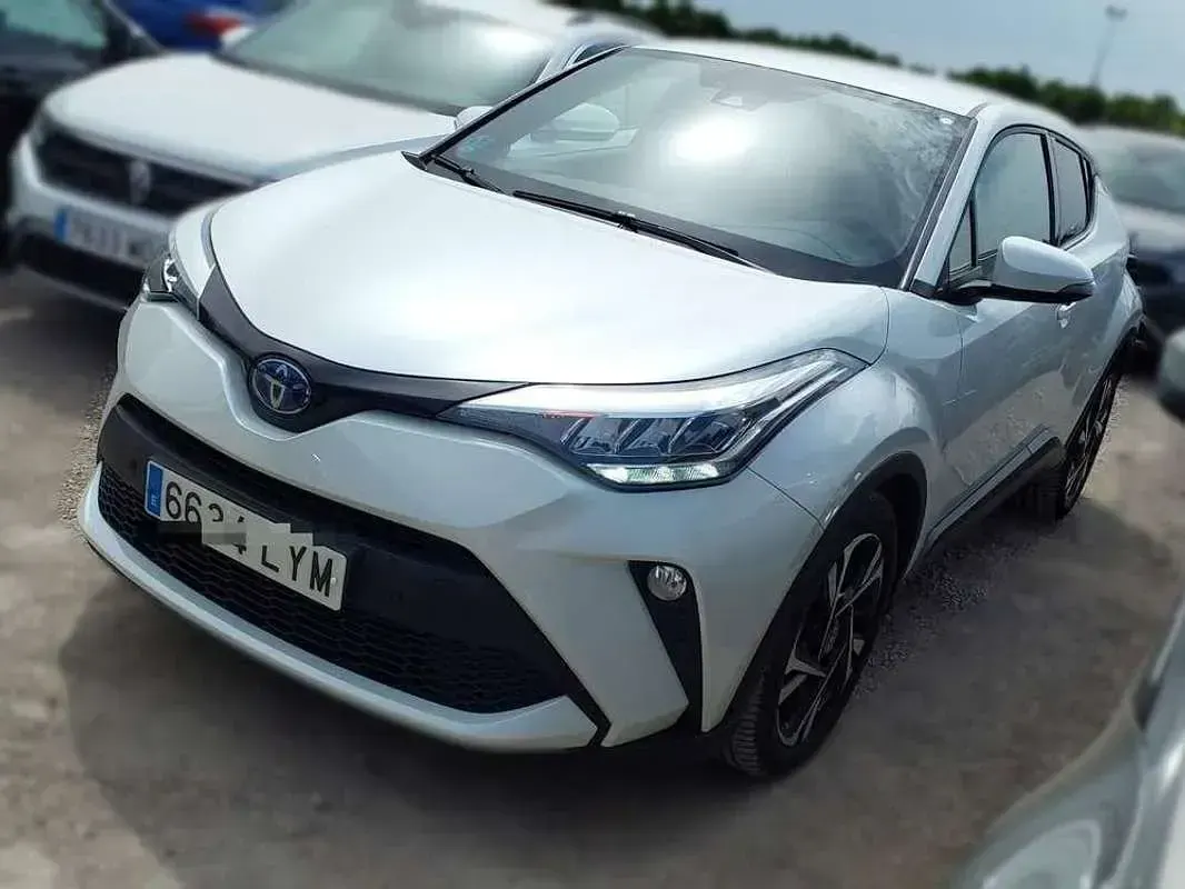 Usado Toyota C-HR+ Advance 98 CV (72 kW) 2022 Blanco SUV