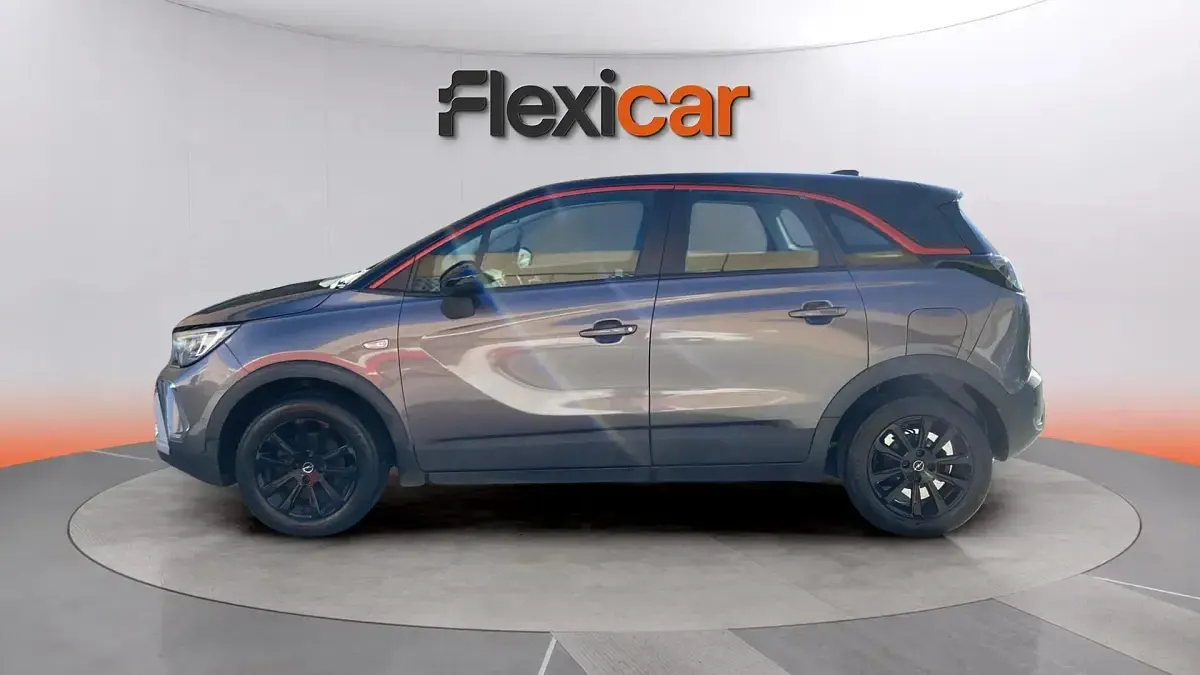 Usado Opel Crossland GS Line 110 CV (80 kW) 2021 Gris SUV