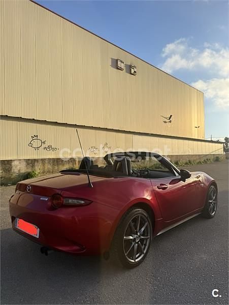 Usado Mazda MX5 Inclusive 160 CV (117 kW) 2017 Rojo Descapotable