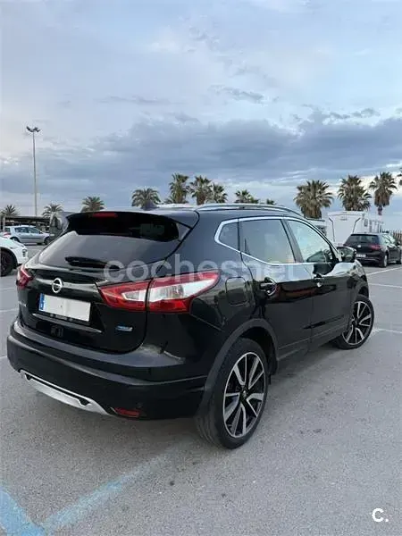 Usado Nissan Qashqai Premium Edition 110 CV (80 kW) 2015 Negro SUV
