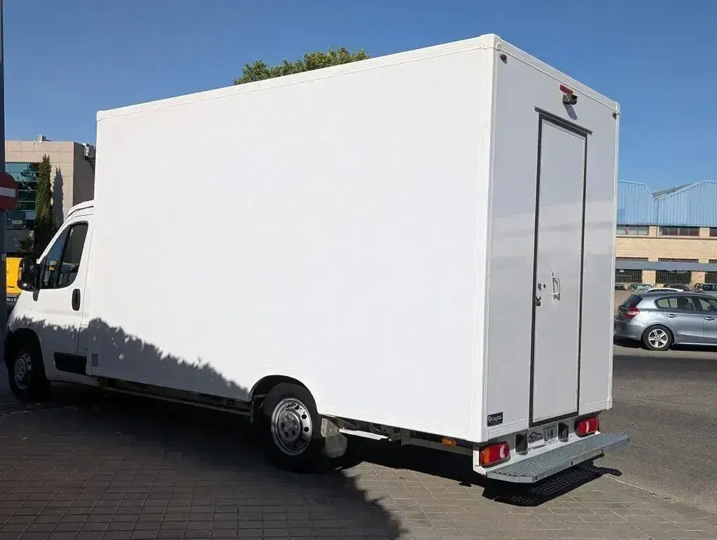 Usado Peugeot Boxer S 140 CV (102 kW) 2020 Blanco Van