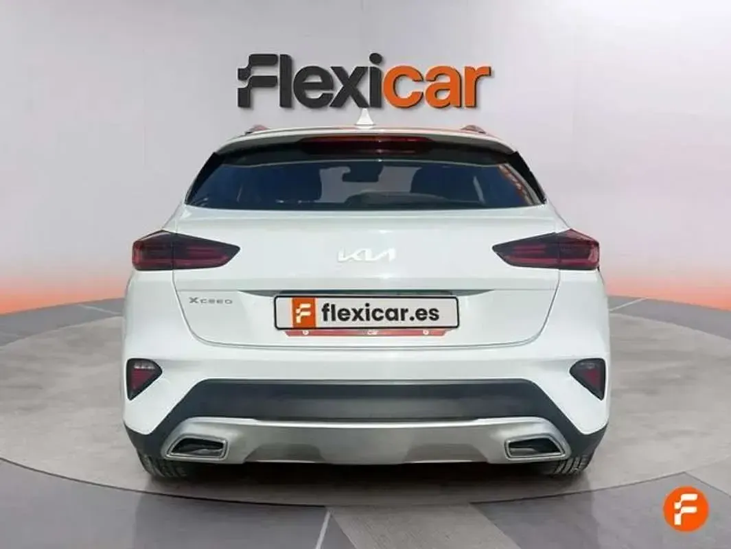 Usado Kia XCeed 120 CV (88 kW) 2021 Blanco SUV