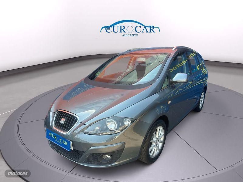 Usado Seat Altea XL Style 105 CV (77 kW) 2011 Negro Monovolumen