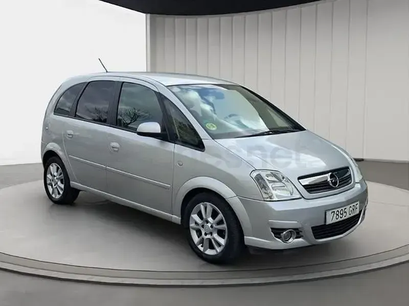 Usado Opel Meriva Cosmo 100 CV (73 kW) 2009 Gris / plata Monovolumen