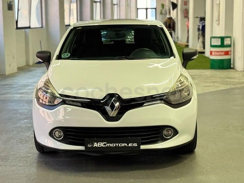 Usado Renault Clio IV Business 75 CV (55 kW) 2015 Blanco Berlina