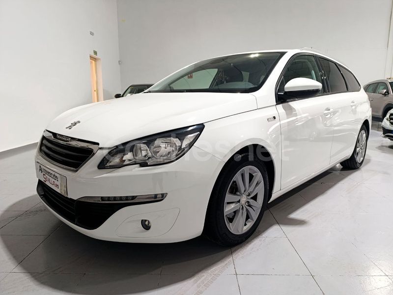 Blanco Usado 2018 Peugeot 308 Style Familiar | 8990 € (Buen precio) - Imagen 1/4
