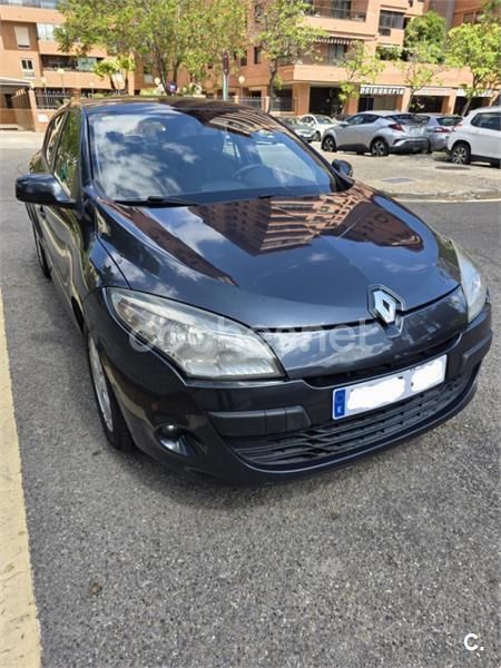 Negro Usado 2009 Renault Mégane III Dynamique Berlina | 3600 € (Un poco caro) - Imagen 1/4