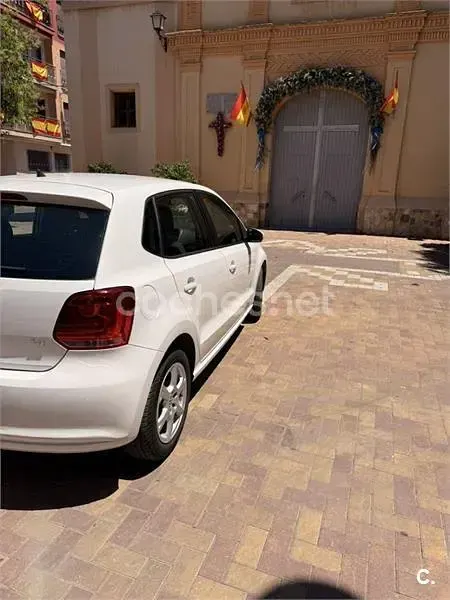 Usado VW Polo Advance 85 CV (62 kW) 2010 Blanco Utilitario