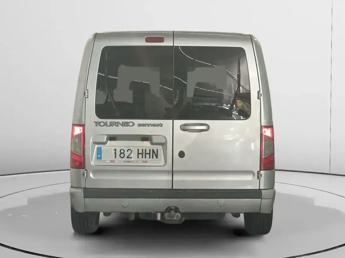 Usado Ford Tourneo Connect Trend 110 CV (80 kW) 2011 Gris / plata Monovolumen