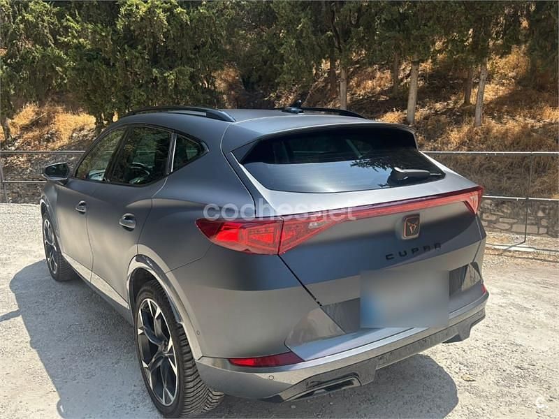 Usado Cupra Formentor 190 CV (139 kW) 2022 Gris / plata SUV