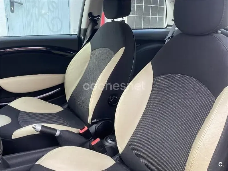 Usado Mini John Cooper Works 211 CV (155 kW) 2009 Beige Utilitario