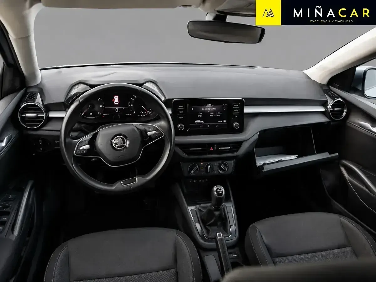 Usado Skoda Fabia Selection 80 CV (58 kW) 2024 Blanco Utilitario