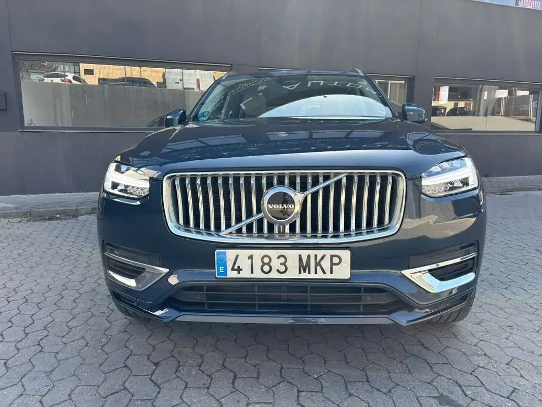 Usado Volvo XC90 Core 455 CV (334 kW) 2023 Azul SUV