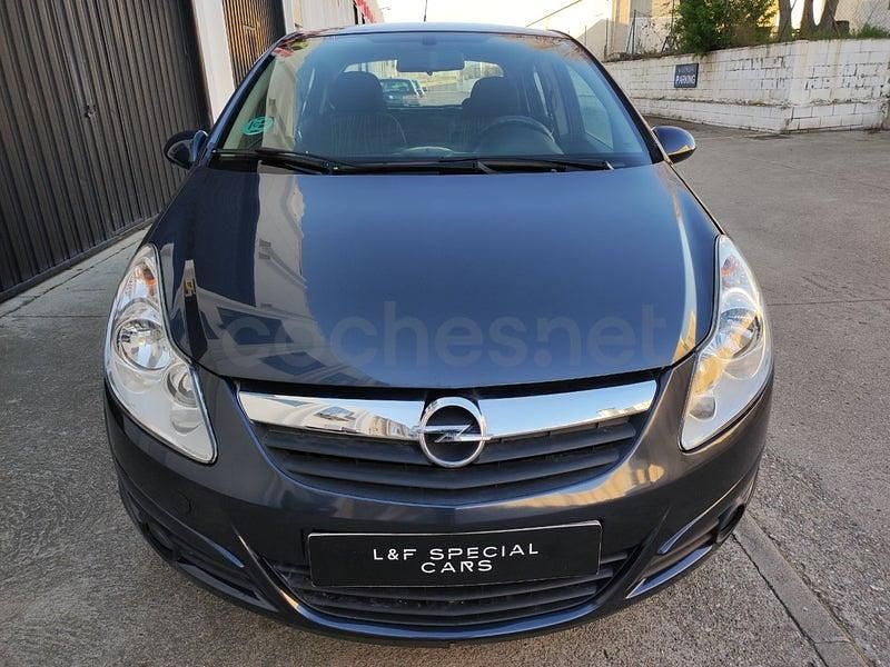 Usado Opel Corsa Cosmo 85 CV (62 kW) 2010 Gris / plata Utilitario
